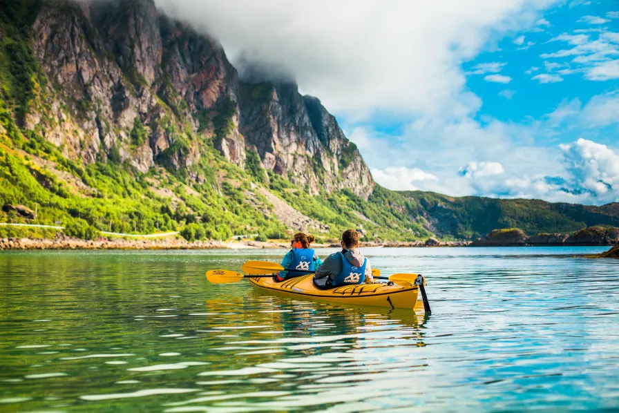 How to Improve Your Kayaking Technique: Tips for Efficient Paddling